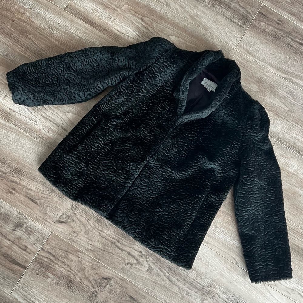 Rondo Casual vintage faux fur jacket in lovely condition. Medium